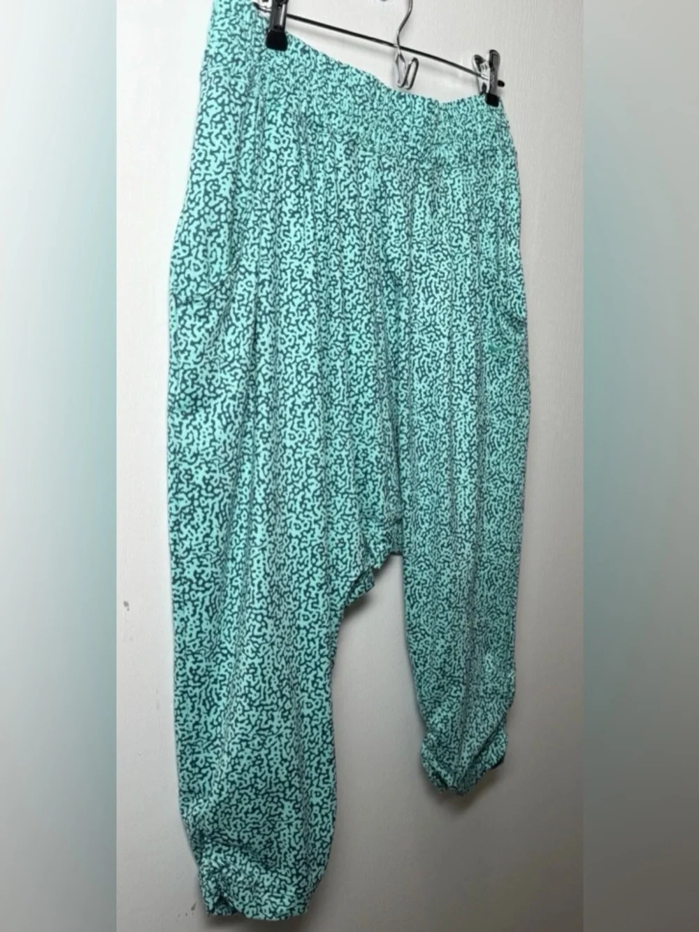 Nike Aqua Print Joggers NWT Small Relaxed Fit Lounge Dance Athleisure